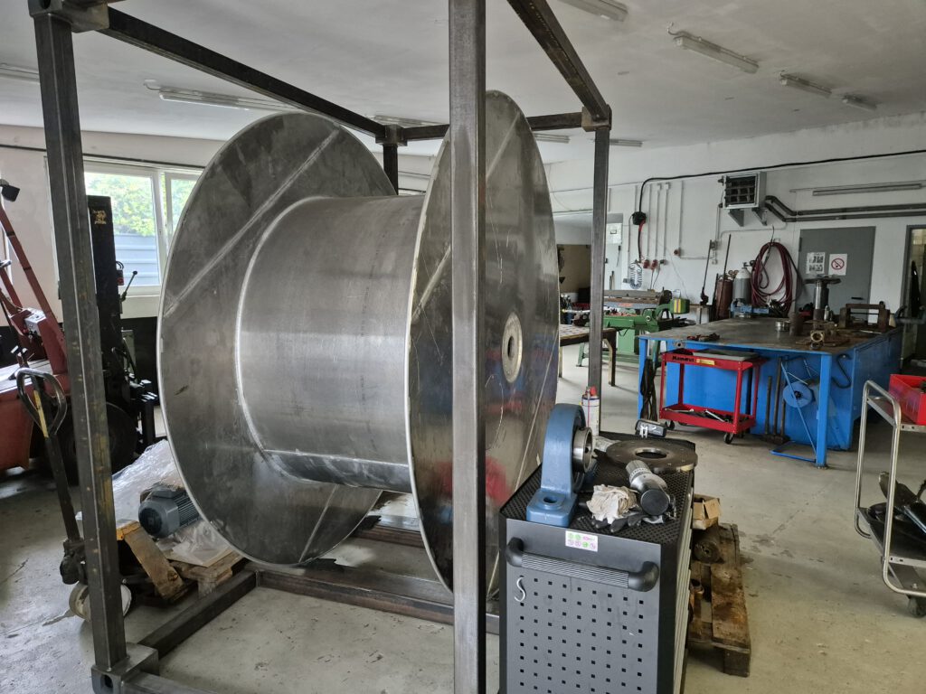 Titelbild - Antriebstechnik & Hydraulik